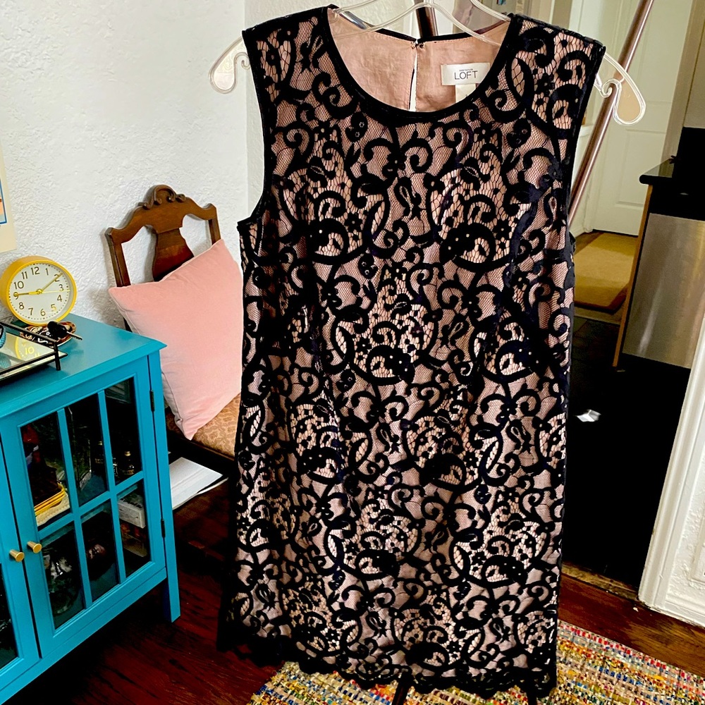 LOFT BLACK & NUDE SHIFT